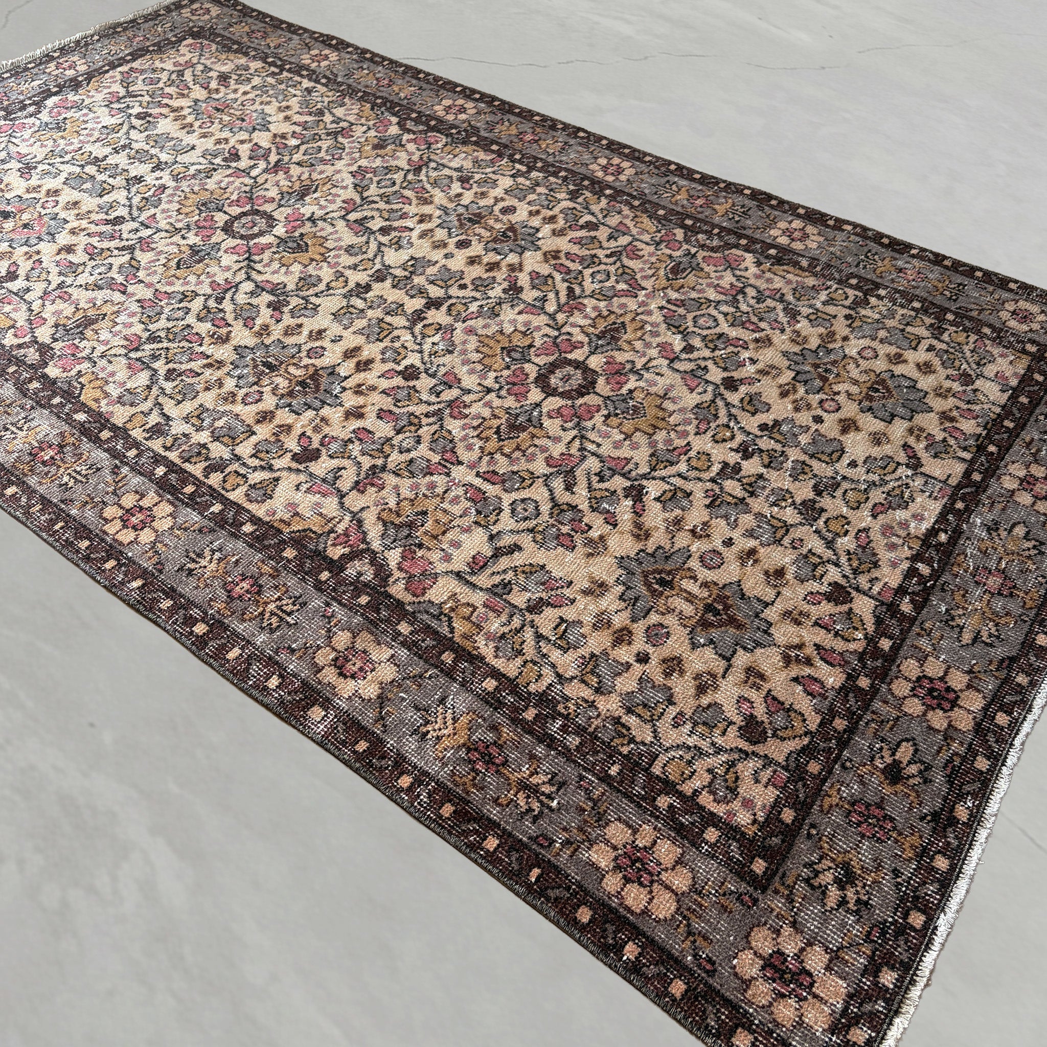 Vintage washed rug 260624