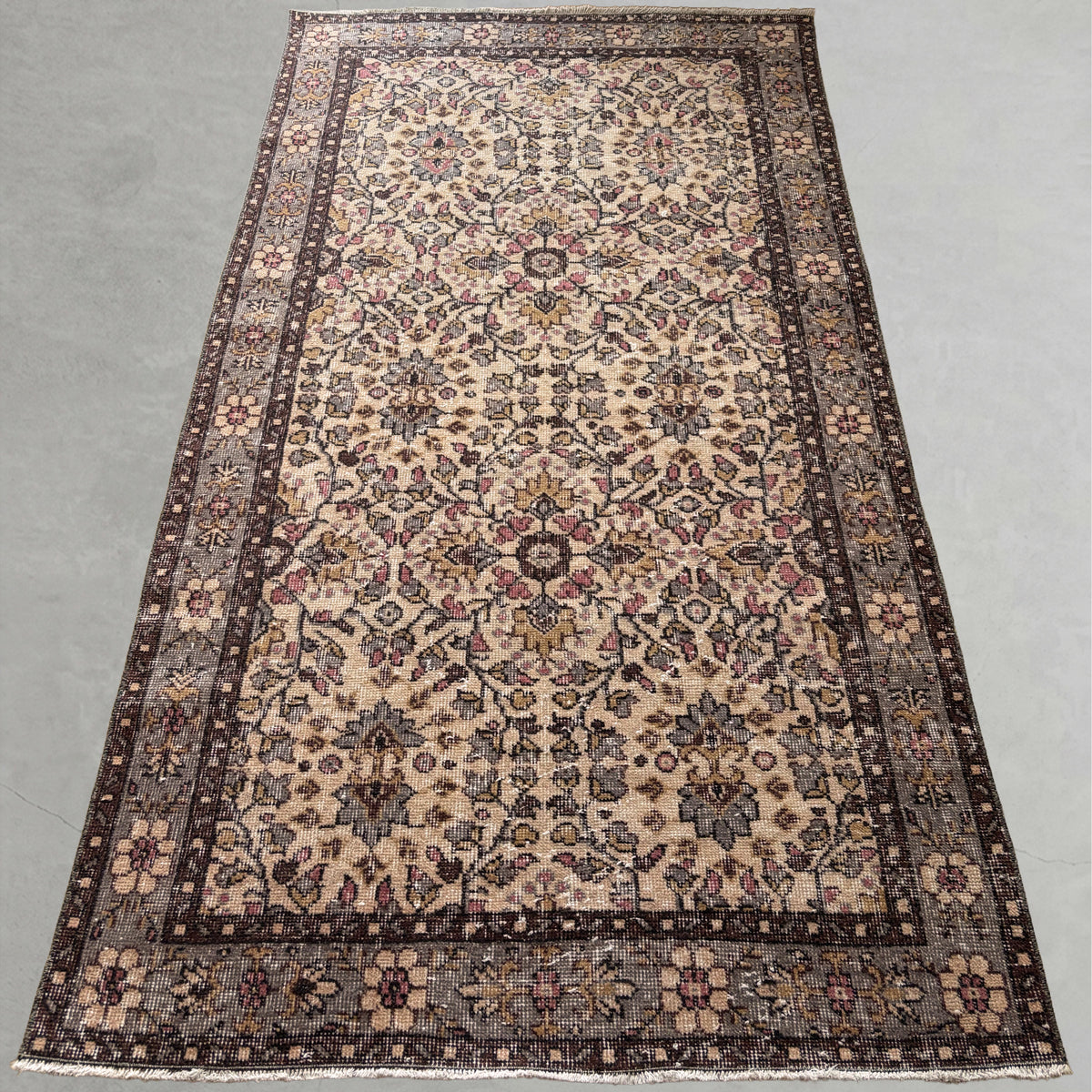Vintage washed rug 260624