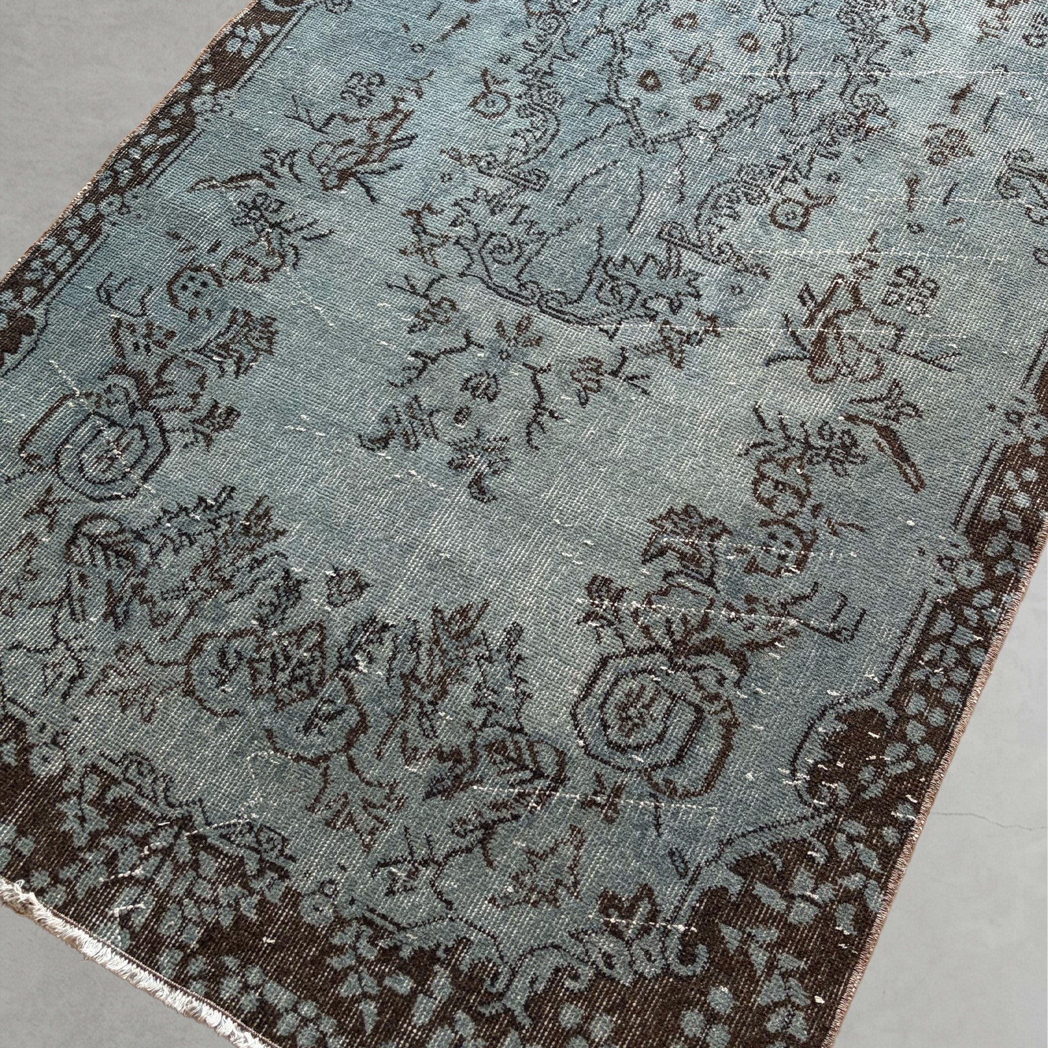 Vintage overdyed rug 260608