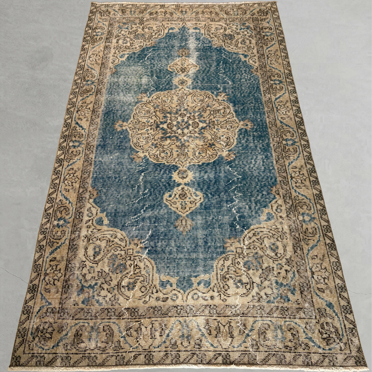 Vintage 0riginal rug 260620