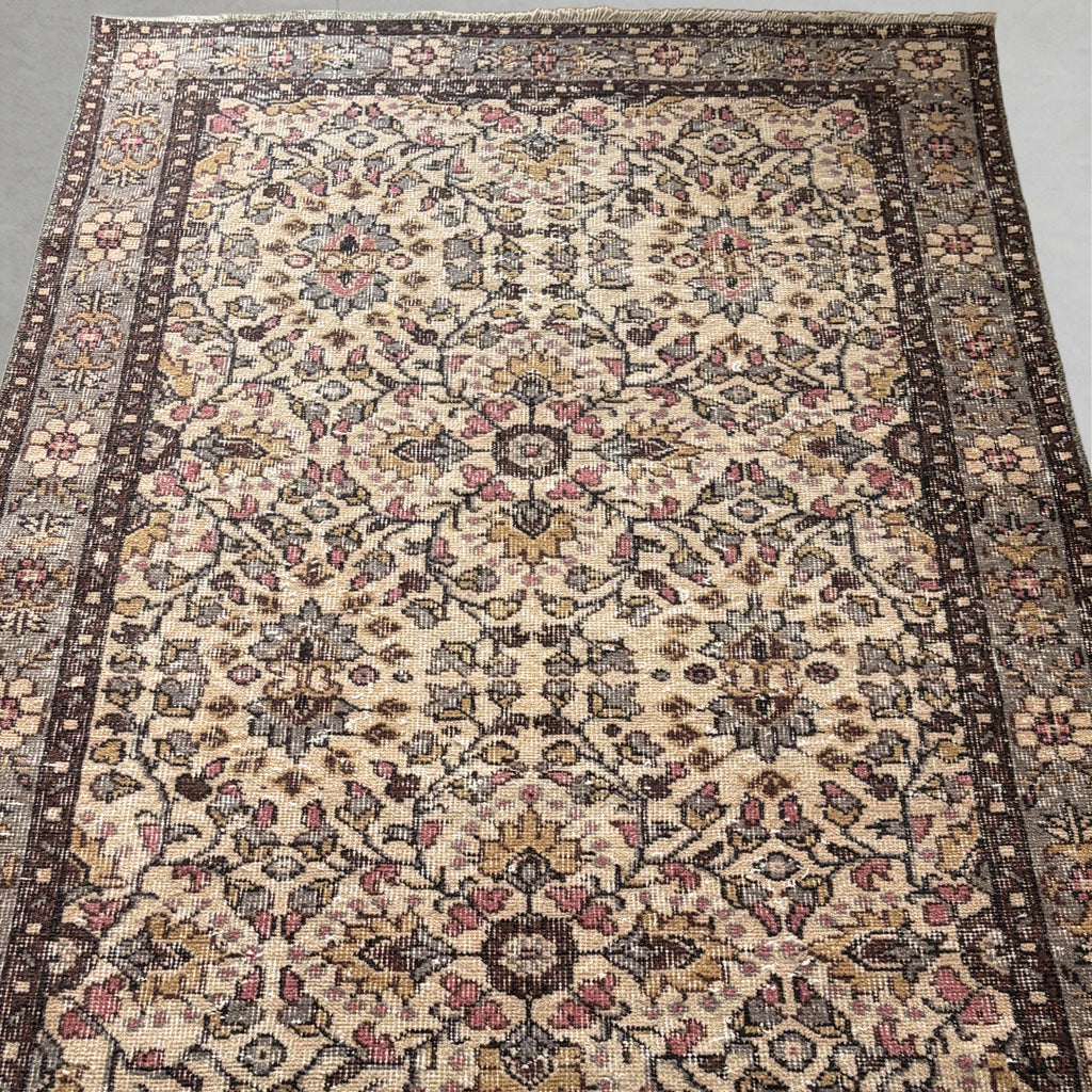 Vintage washed rug 260624