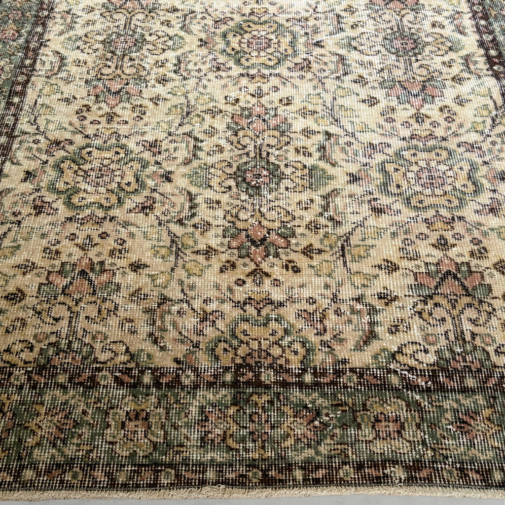 Vintage washed rug 260625