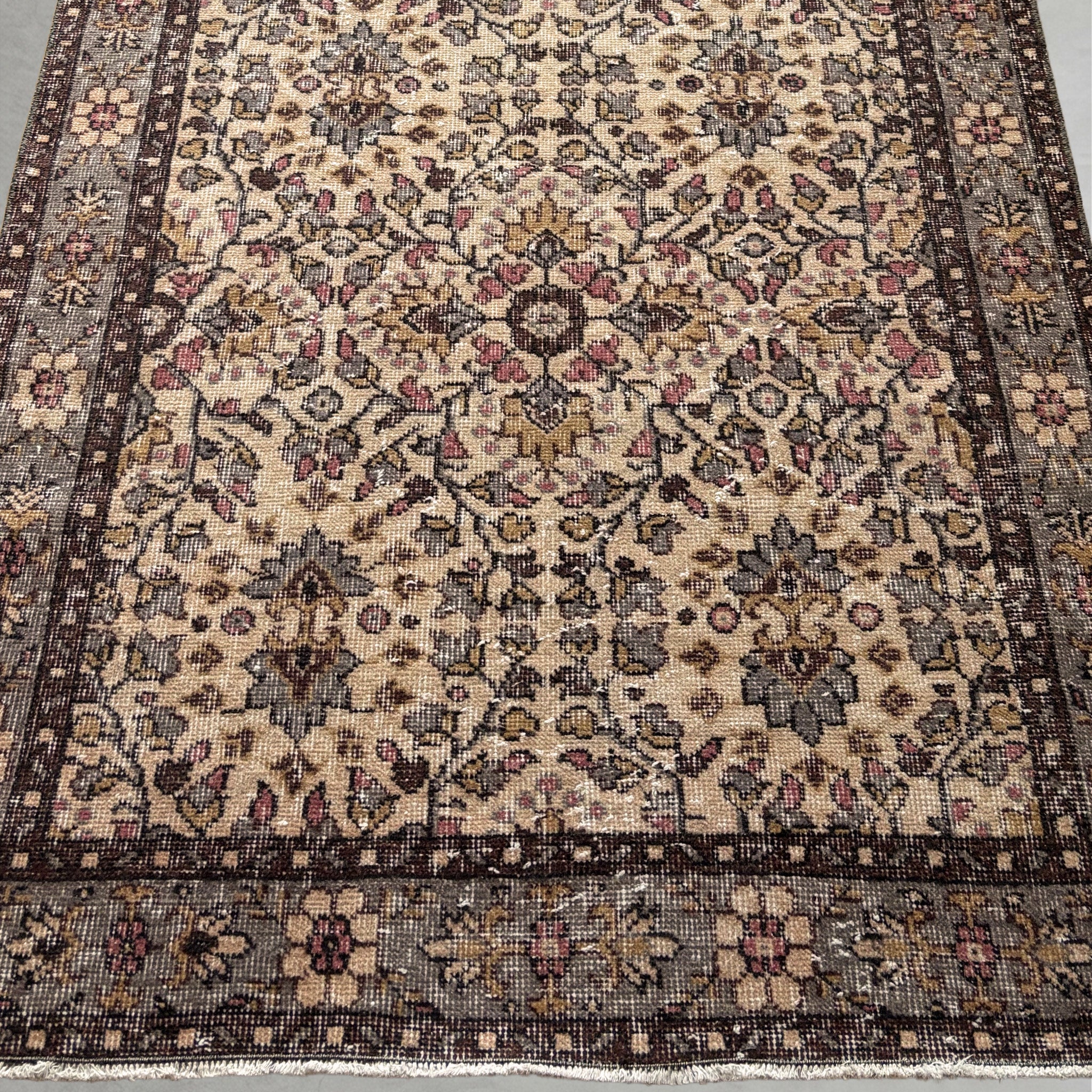 Vintage washed rug 260624