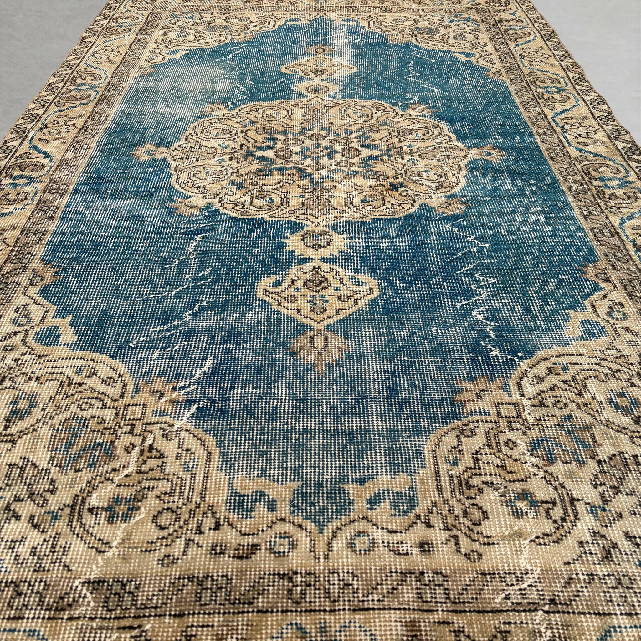 Vintage 0riginal rug 260620