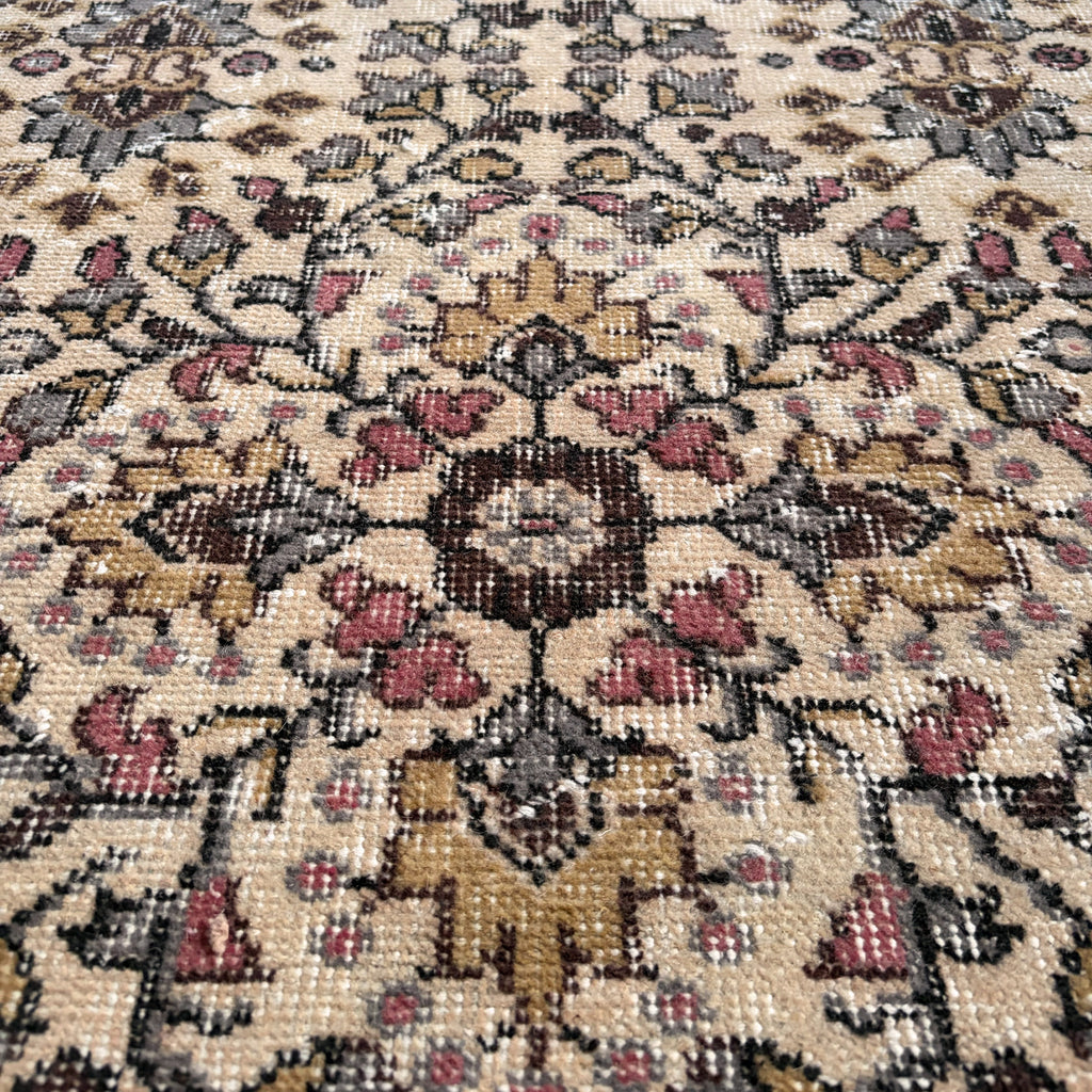 Vintage washed rug 260624