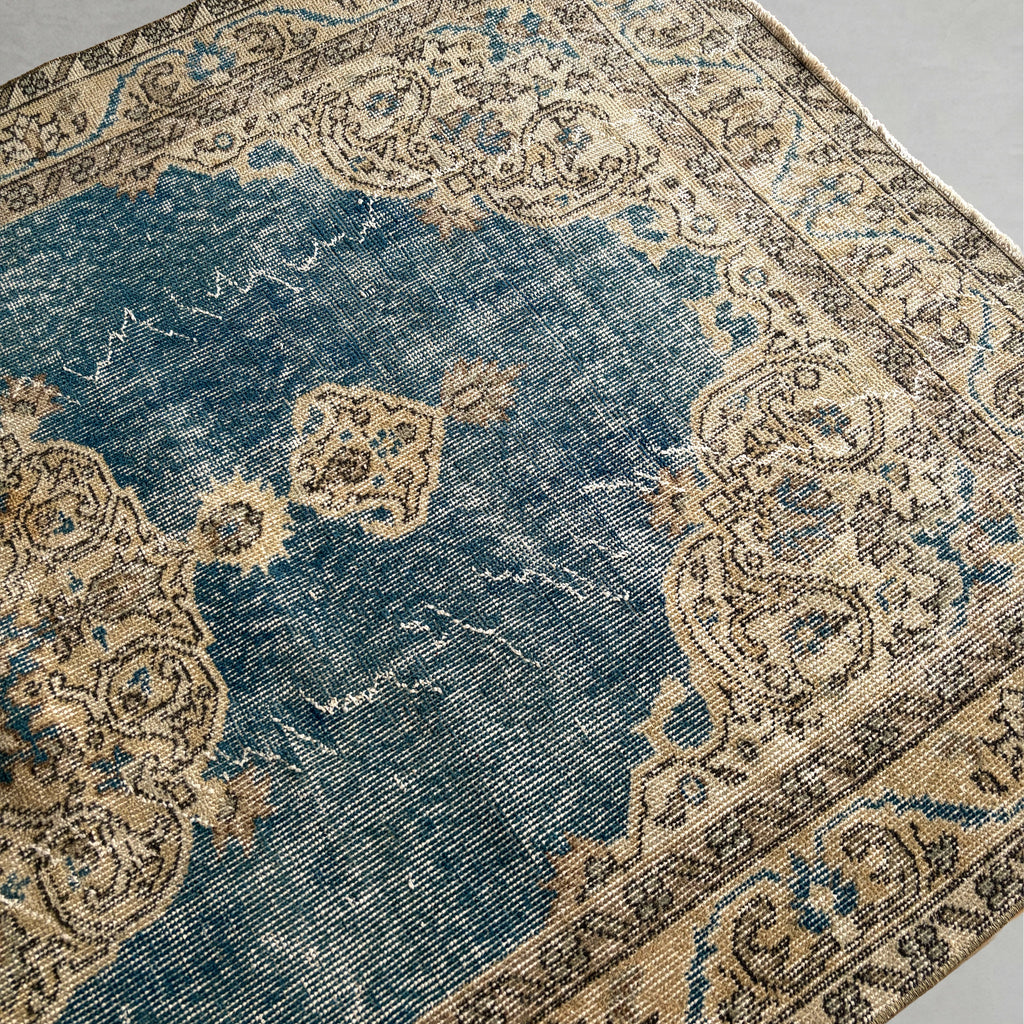 Vintage 0riginal rug 260620