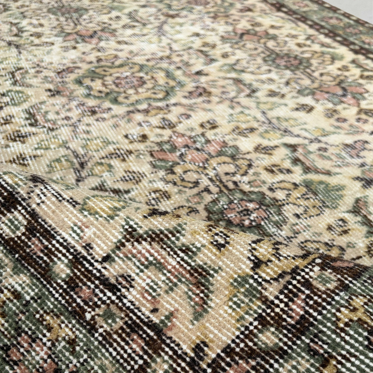 Vintage washed rug 260625