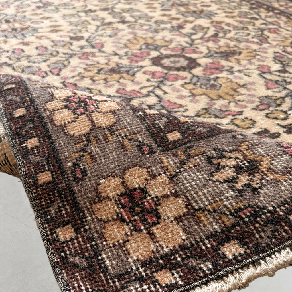 Vintage washed rug 260624